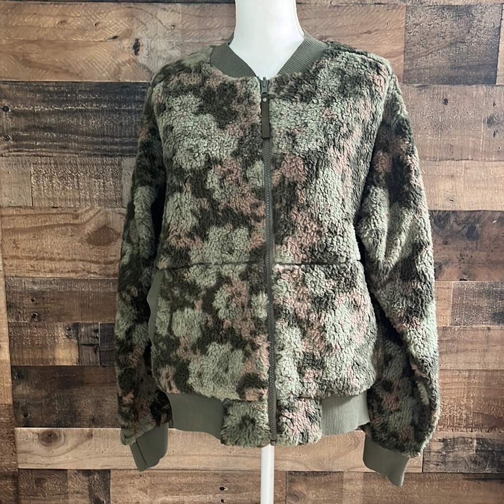 NWT Prana Camo Bomber Jacket Polar Escape